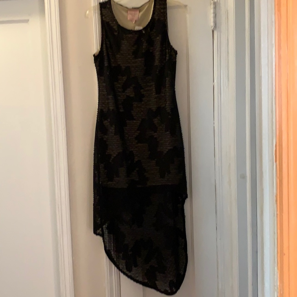Romeo & Juliet Couture NWT hi/low black overplayed beige dress size M